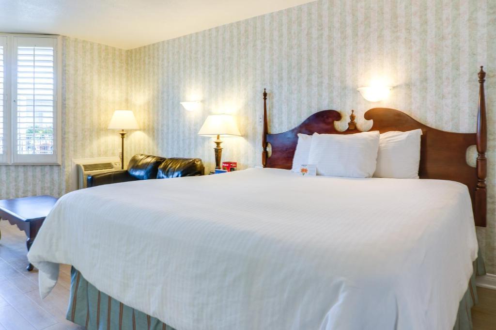 Carousel Inn And Suites Anaheim Zewnętrze zdjęcie